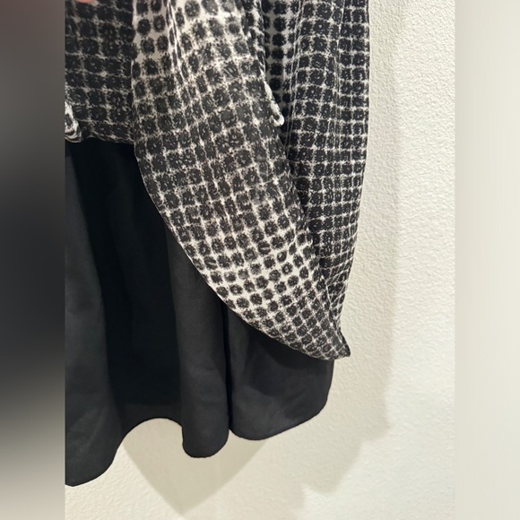 BCBGGeneration Y2K Babydoll Abstract Polka Dot Black Grey Mini Dress Size 0 - Picture 9 of 16